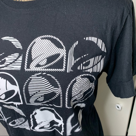 Women’s Taco Bell Bell Graphic T-Shirt - Picture 6 of 9